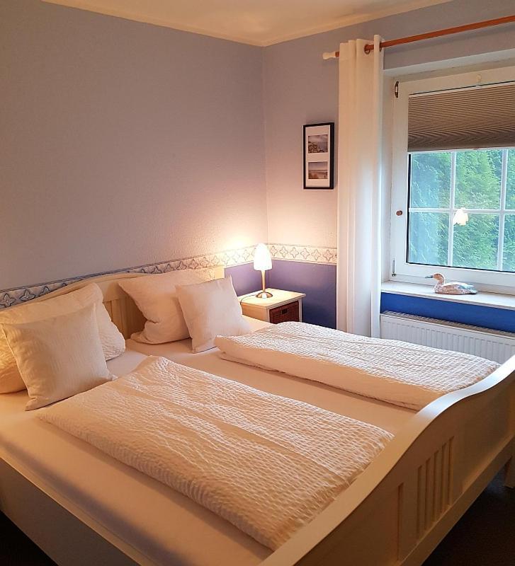 Emma Apartment Греетзиел Екстериор снимка